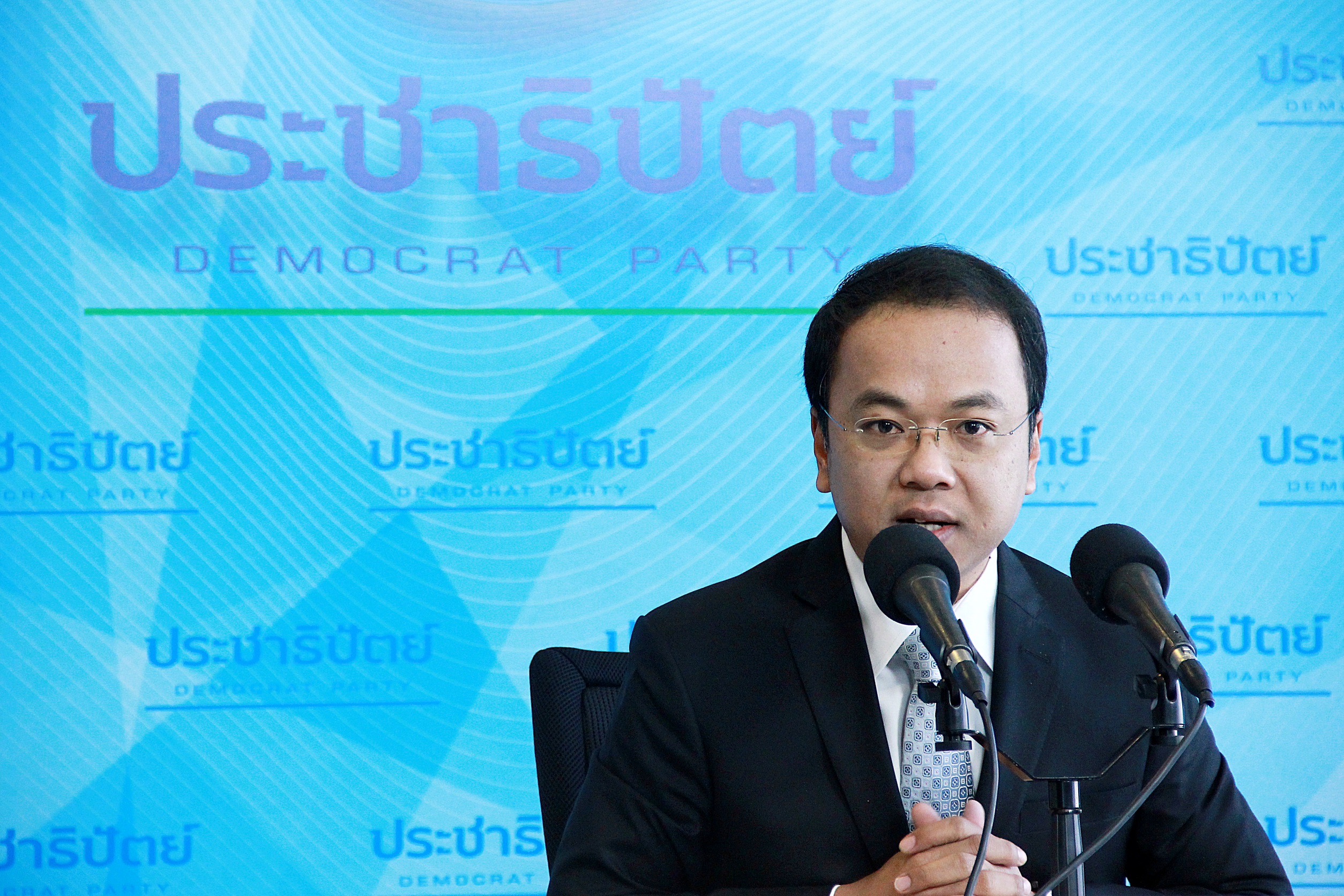 "ราเมศ" ท้า "ภูมิธรรม" ฟ้องคนที่ออกมาท้วงติงข้าวค้างโกดัง 10 ปีไม่มีคุณภาะได้เลย ไม่กังวล
