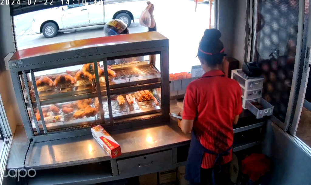 เตือนภัย!! ระวังแก๊งมิจฉาชีพ สั่งไก่ย่างแล้วบิด จยย.หลบหนี