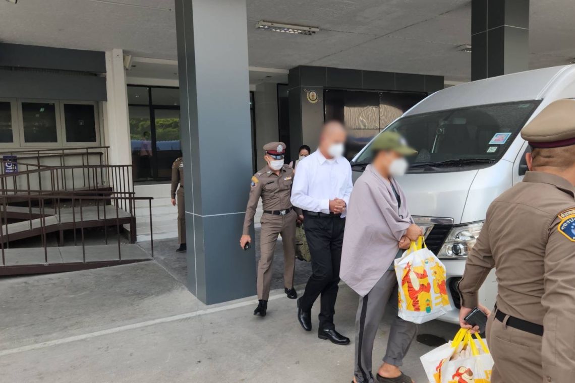 ตร.หิ้วอ.คมฝากขังเจออีกทองคำแท่งเงิน80ล้านฝังหลังวัด