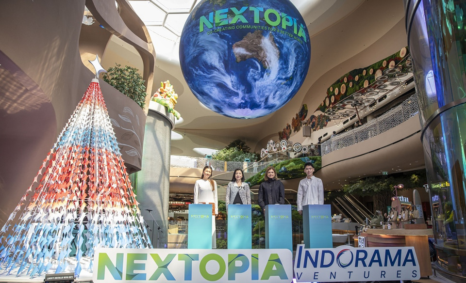 "อินโดรามา เวนเจอร์ส-สยามพิวรรธน์-VINN PATARARIN" สร้างสรรค์ "Tree of Tomorrow" ต้นคริสต์มาสแห่งความยั่งยืน ณ NEXTOPIA สยามพารากอน 