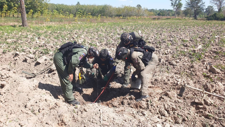 ระดมชุด EOD เก็บกู้–ทำลายกระสุนปืนใหญ่หลายจุดใน อำเภอกันทรลักษ์ ย้ำพื้นที่ปลอดภัย ประชาชนคลายกังวล