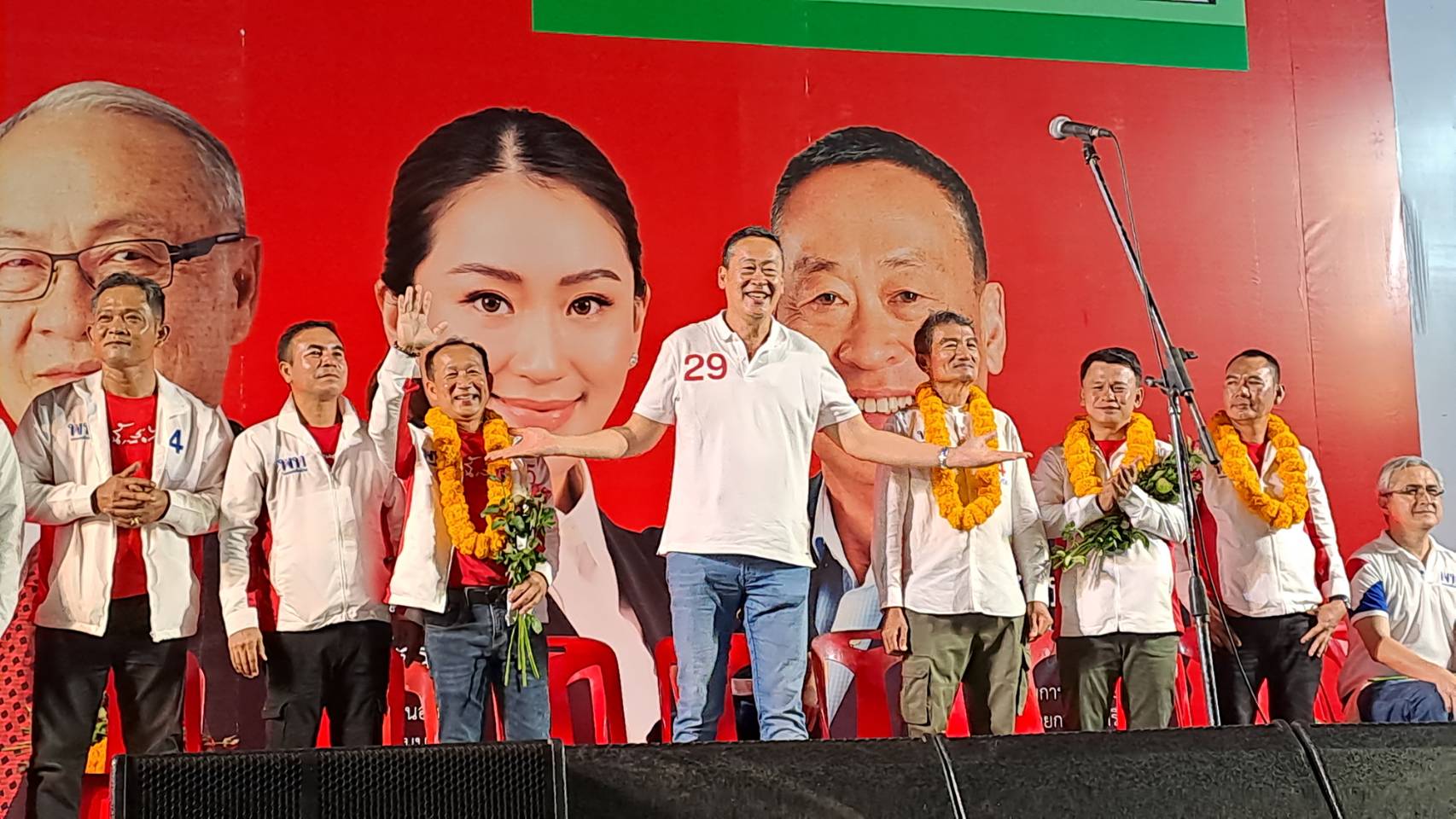 พรรคเพื่อไทยลั่น ! พร้อมยกกระดับ “พังงา-ภูเก็ต” คู่แฝดเมืองท่องเที่ยวนำรายได้เข้าประเทศ 