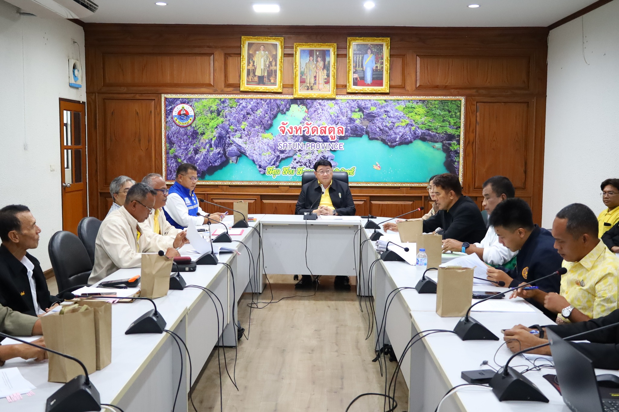 สตูล หารือการขับเคลื่อนและเตรียมความพร้อมการประเมินซ้ำอุทยานธรณีโลกสตูล