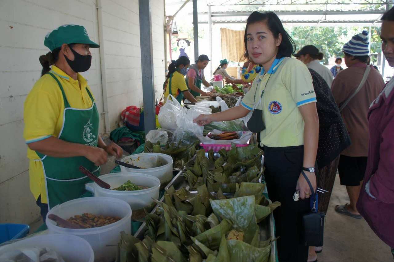 อาหารพื้นบ้านตลาดอีสานเขียว"ยโสธร"เป็นที่ต้องการผู้บริโภคอร่อยปลอดภัย