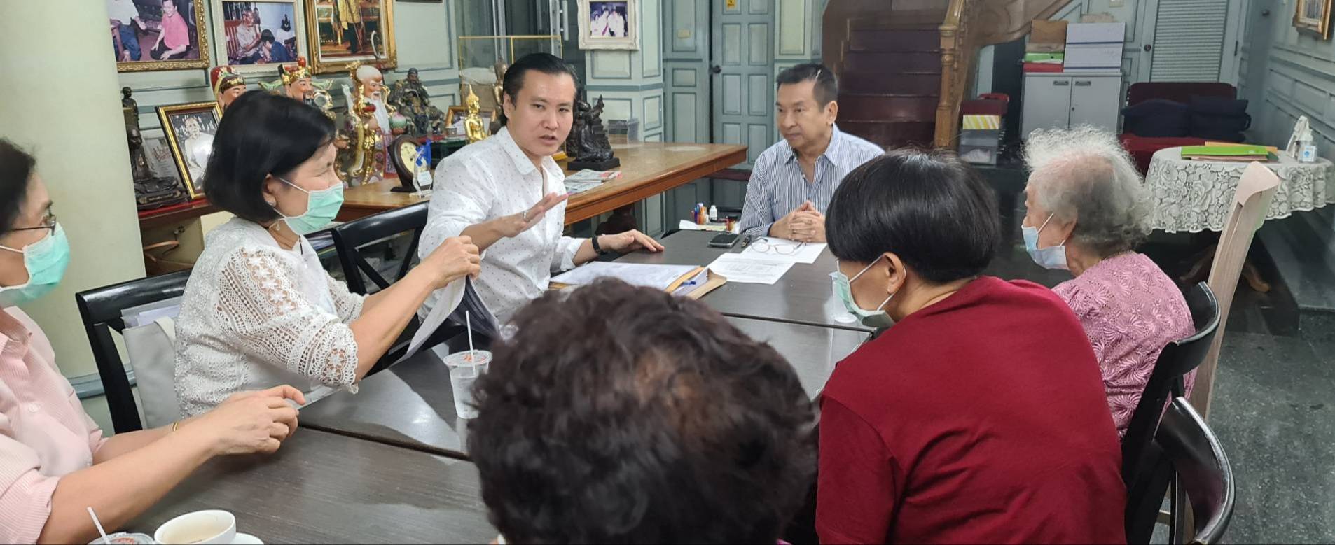 "ชาวบางลำภู"ร้อง“ชัชวาลล์”ช่วยประสาน"รมว.คมนาคม" หวั่นเวนคืนที่ดินสร้างรถไฟฟ้า