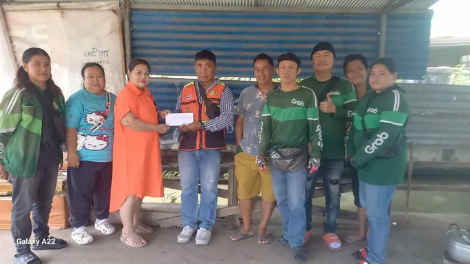 ประธานชุมชนมณีไพรสณฑ์มอบเงินสนับสนุนปรับปรุงโครงหลังคาวินมอเตอร์ไซค์ 