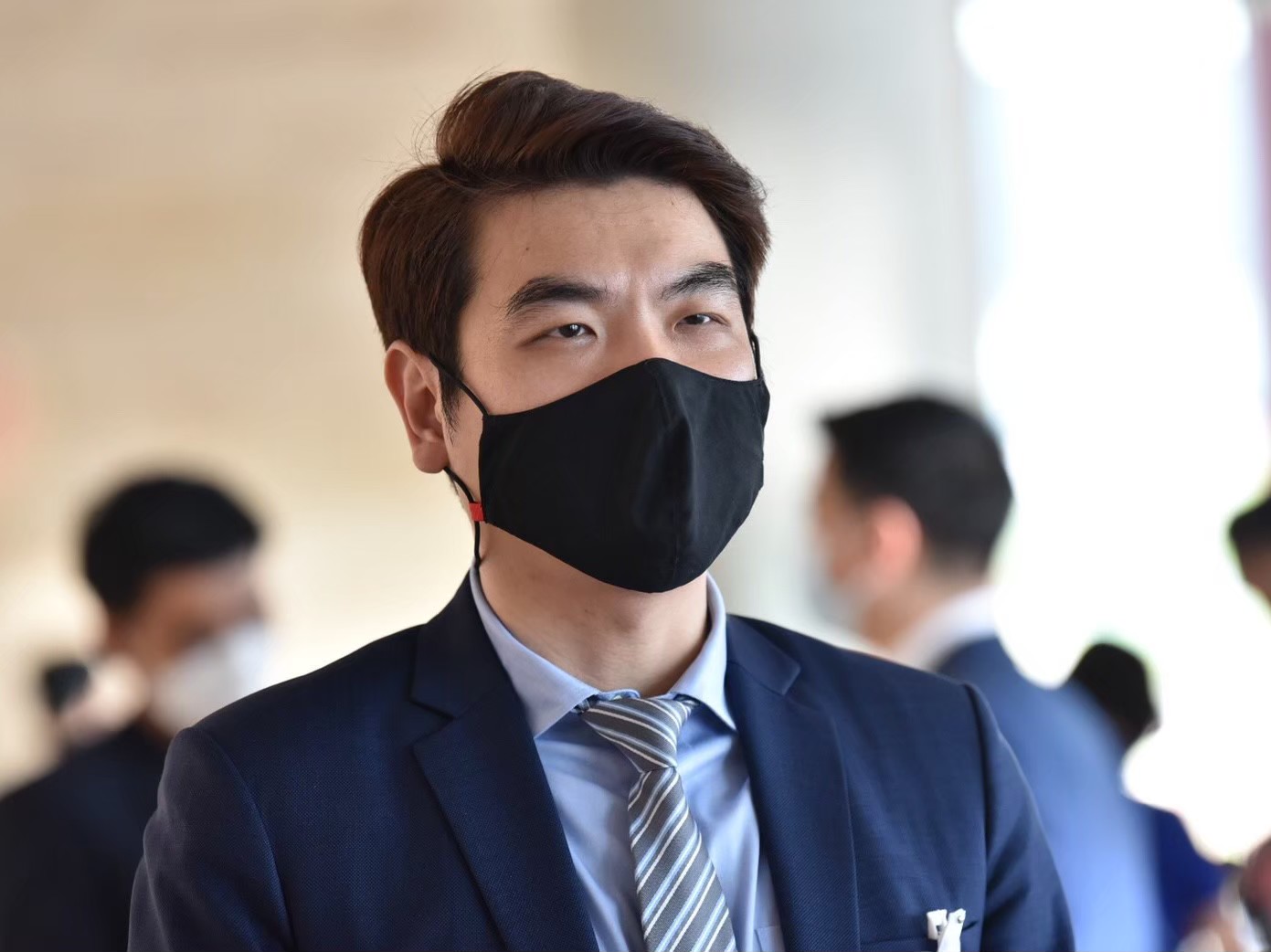 "ปิยบุตร" ค้านศาลฎีกาตัดสินประหารชีวิตทางการเมือง "ปารีณา" ลั่นต้องถอนพิษรธน.60