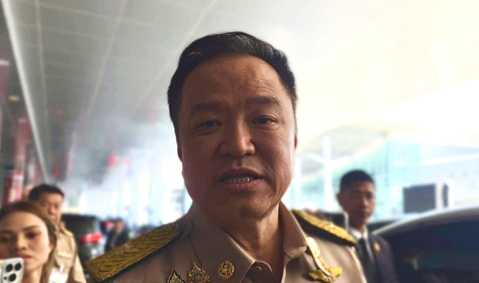 นายกฯ ย้ำเงินเยียวยาไม่ช้า ยันพื้นที่นอกเขตประกาศสถานการณ์ฉุกเฉินมีหลักเกณฑ์ของ  ปภ. ชี้ ขยายไป สตูลหรือไม่อำนาจอยู่ที่ ผวจ.