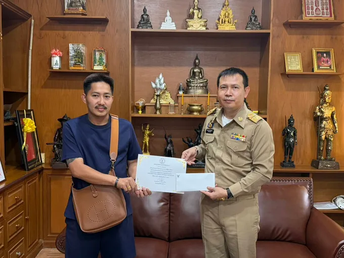 หนุ่มเมืองชาละวันมอบ 4 หมื่นสมทบทุนปรับปรุงศาลเจ้าพ่อพะวอ หลังสมหวังตามที่ขอพร