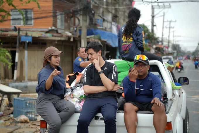 ‘ไอติม’ ลาโฆษกพรรคส้ม ส่งต่อ ‘ลิซ่า’  มั่นใจสื่อสารเปลี่ยนแปลงประเทศให้ดีขึ้นกว่าเดิม