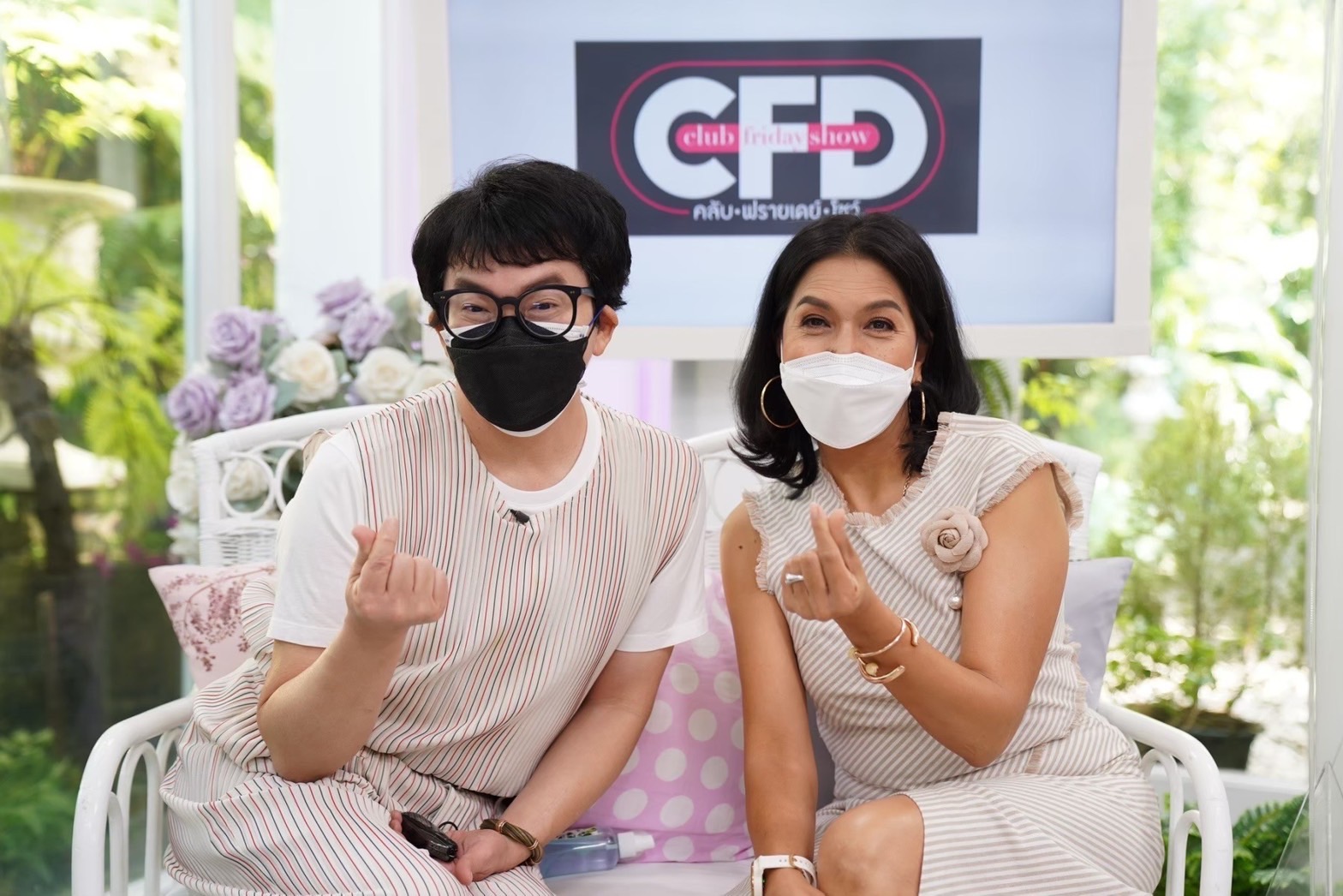 มองตาก็รู้ใจ ก้อง ปิยะ  &  ท็อป ดารณีนุช เพื่อนรักเพื่อนแท้ที่เข้าใจกันทุกเรื่อง
