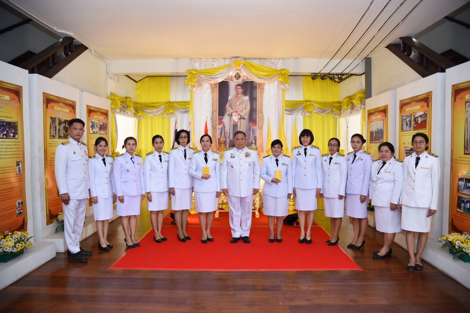 จ.ฉะเชิงเทรา จัดพิธีมอบปฏิทินหลวง พุทธศักราช2563  พระราชทานสำหรับความสุขปีใหม่ ให้แก่ข้าราชการในพื้นที่