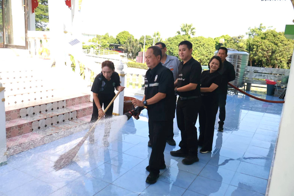 แรงงานอ่างทองรวมพลังจิตอาสา จัดกิจกรรมพัฒนาบ้านเกิดเฉลิมพระเกียรติ ร.10