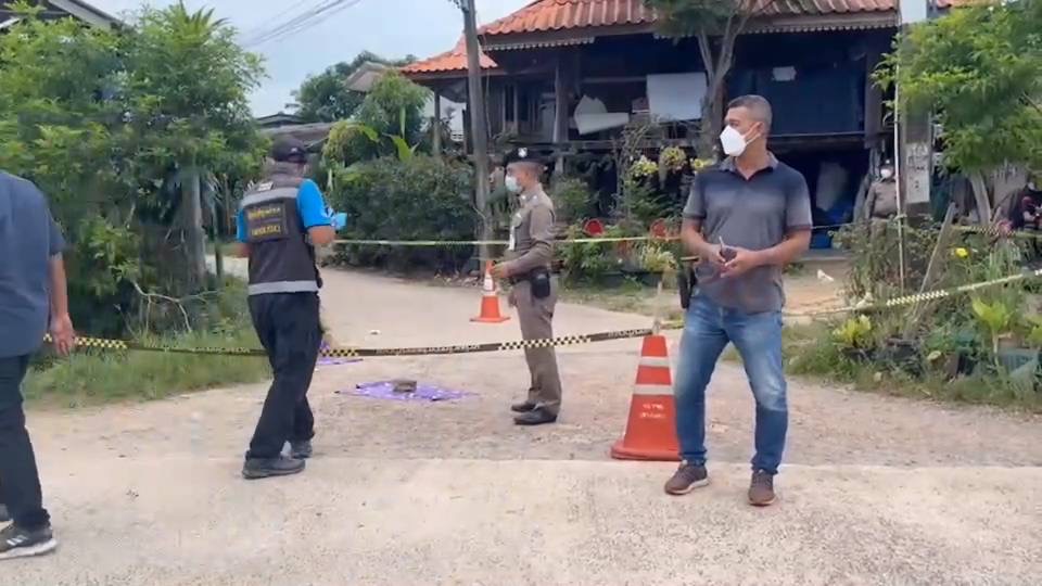 สตูลโหด ขี่รถประกบยิง  2 วัยรุ่น กระสุนเจาะลำคอ ตาย 1 สาหัส 1 