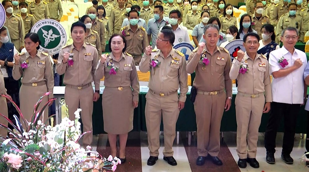 รองผู้ว่าฯ MOU ถ่ายโอนภารกิจ รพ.สต. 144 แห่ง ให้ อบจ.สกลนคร