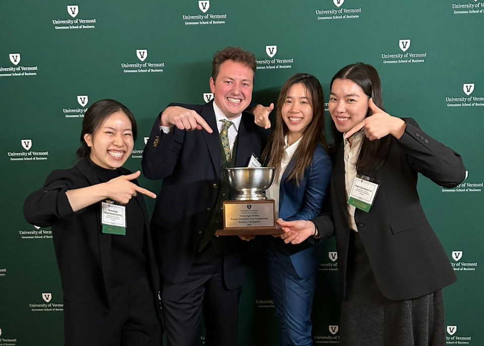 ศศินทร์สร้างชื่อโลก! คว้าแชมป์ SG-FECC 2026 เวทีธุรกิจครอบครัวระดับบัณฑิตศึกษา 