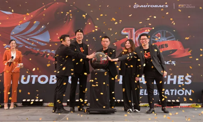 ออโต้แบคส์ ฉลองครบ 100 สาขา งาน “Autobacs 100 Branches Celebration ทุกความไว้ใจร้อยให้เป็นเรา”