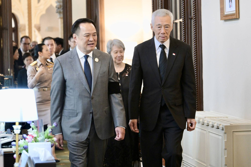 "นายกฯ" ต้อนรับ "ลี เซียนลุง" อดีตนายกฯ สิงคโปร์ หลังเข้าถวายสักการะพระบรมศพ "พระพันปีหลวง" 