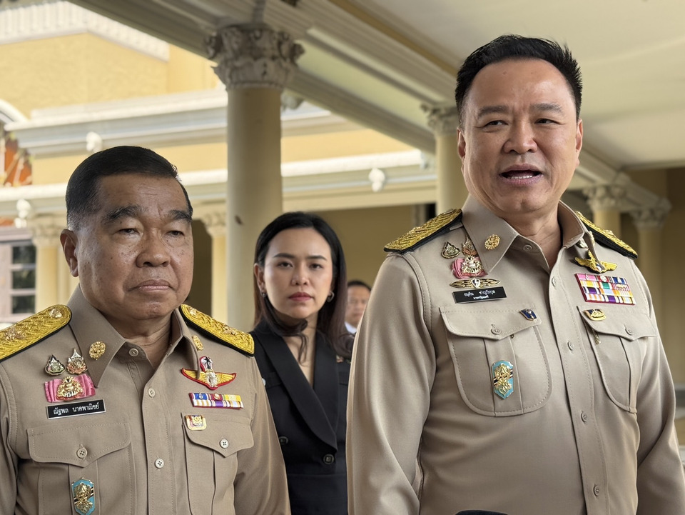 "อนุทิน" เผยบอก "ชาดา" ให้ใจเย็นๆ หลังไล่นายกฯ แป้น ลาออก บอกลงพื้นหนัก ต้องปล่อยให้ระบาย ยันตัวเลขศพยึดผลชันสูตรแพทย์