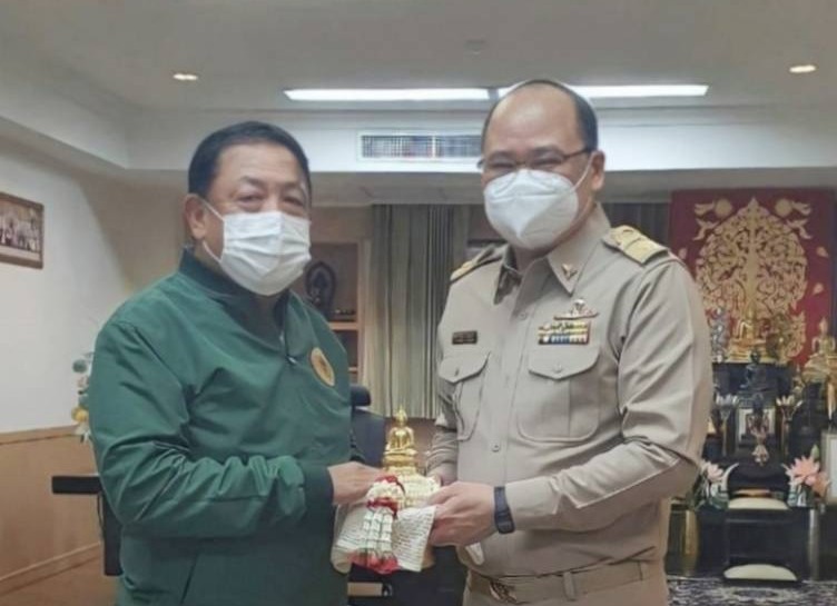 ปลัดกระทรวงสาธารณสุข ร่วมแสดงความยินดี ผู้อำนวยการกองบริหารการสาธารณสุขคนใหม่