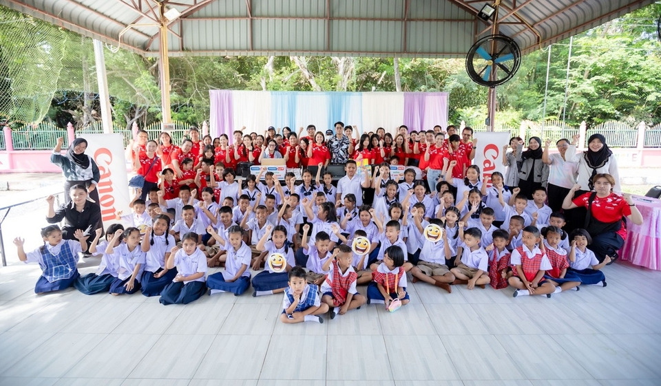 แคนนอนจัด “Canon Volunteer ครั้งที่ 45” ปรับโรงเรียน–มอบคอมพ์ หนุนเด็กพื้นที่ห่างไกล