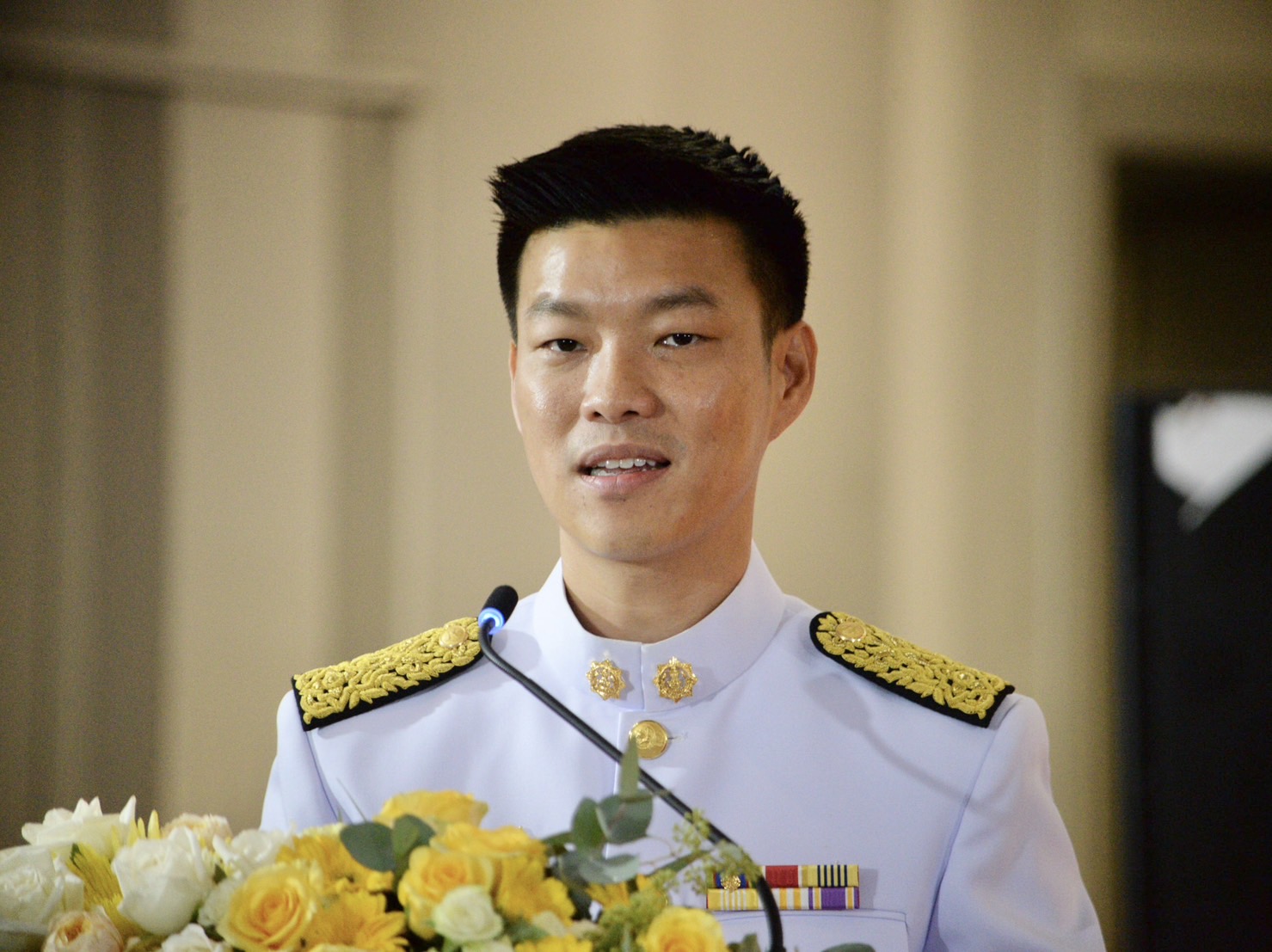 "ณัฐพงษ์" ประกาศฝ่ายค้านสมบูรณ์แล้ว เดินหน้าตรวจสอบถ่วงดุลรัฐบาล ทำงานคุ้มค่าภาษี พร้อมผลักดันกฎหมายทุกฉบับ