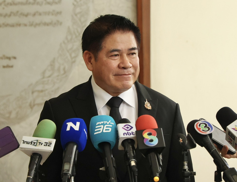 “ธรรมนัส” โผล่ครั้งแรกหลังดูแสงเหนือ ยังไม่คุย “อนุทิน-ภท.“ ร่วมรัฐบาล ลั่นไม่วิ่งเข้าหาแบบไร้ศักดิ์ศรี พร้อมเป็น "ฝ่ายค้าน" ถ้าถูกลอยแพ 