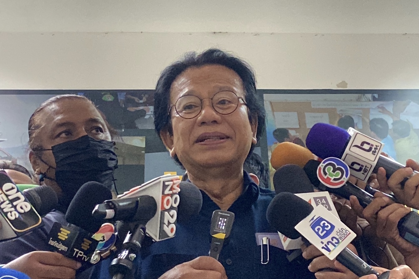“หมอทศพร” เผยเตรียมดัน “พรบ.นิรโทษกรรม” เข้าสภาฯวันแรก ชี้คนเห็นต่าง ไม่ควรมีความผิด ไม่เชื่อเป็นชนวนไปสู่รัฐประหาร