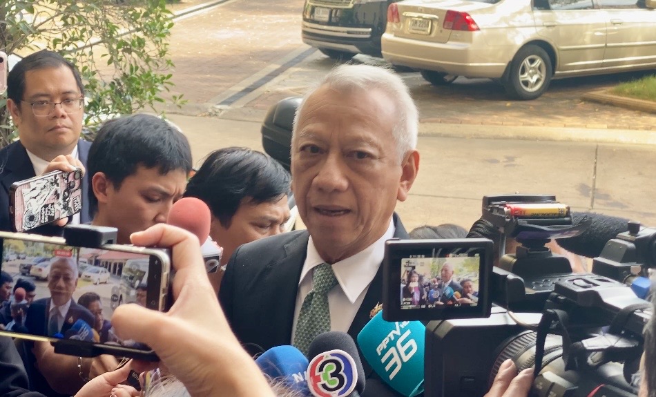"พิพัฒน์" ให้ลุ้นถก "บอร์ดไตรภาคี" เคาะขึ้นค่าแรงขั้นต่ำพรุ่งนี้ ทันปีใหม่แน่นอน "ก.แรงงาน" ชงของขวัญปีใหม่เข้าครม.สัปดาห์หน้า