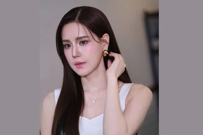 “เจี๊ยบ พิจิตตรา” นี่คนหรือนางฟ้าสวยแบบแสงพุ่งมาก!