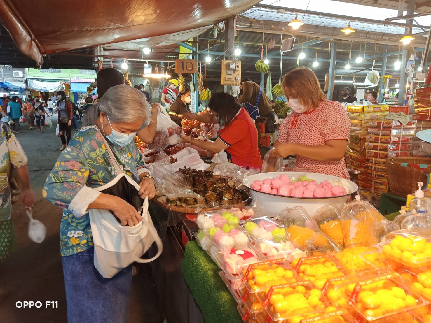 วันจ่ายตรุษจีน 2565 ตลาดสดในเขตเทศบาลเมืองตาคลี คึกคัก