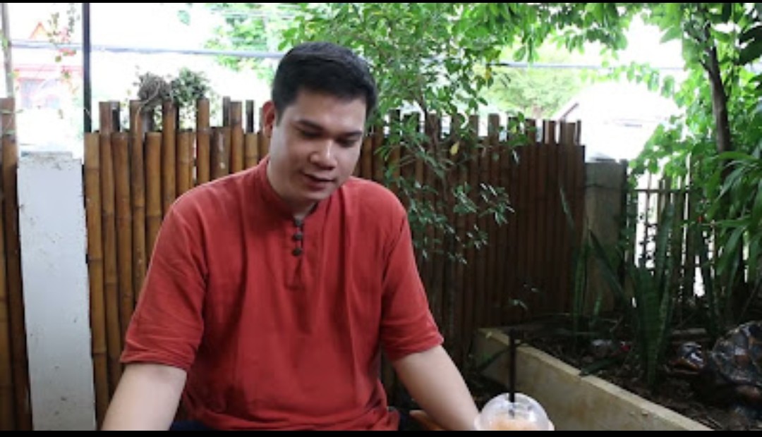 "ครูใหญ่" ขอบคุณ "พี่ศรีฯ" ช่วยโปรโมทพรรคก้าวล่วง หลังถูกยื่นตรวจสอบการจัดตั้งพรรคการเมือง