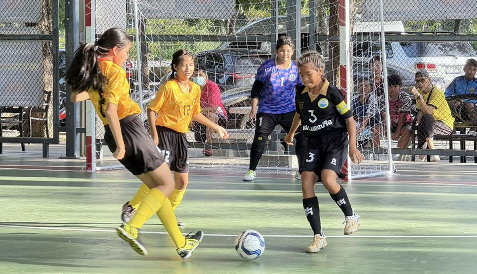“หนูน้อยต้นอ้อ” ยิงประตูชัย! โต๊ะเล็กหนองปรือเฉือน อบจ.ระยอง 1-0 คว้า 3 แต้ม
