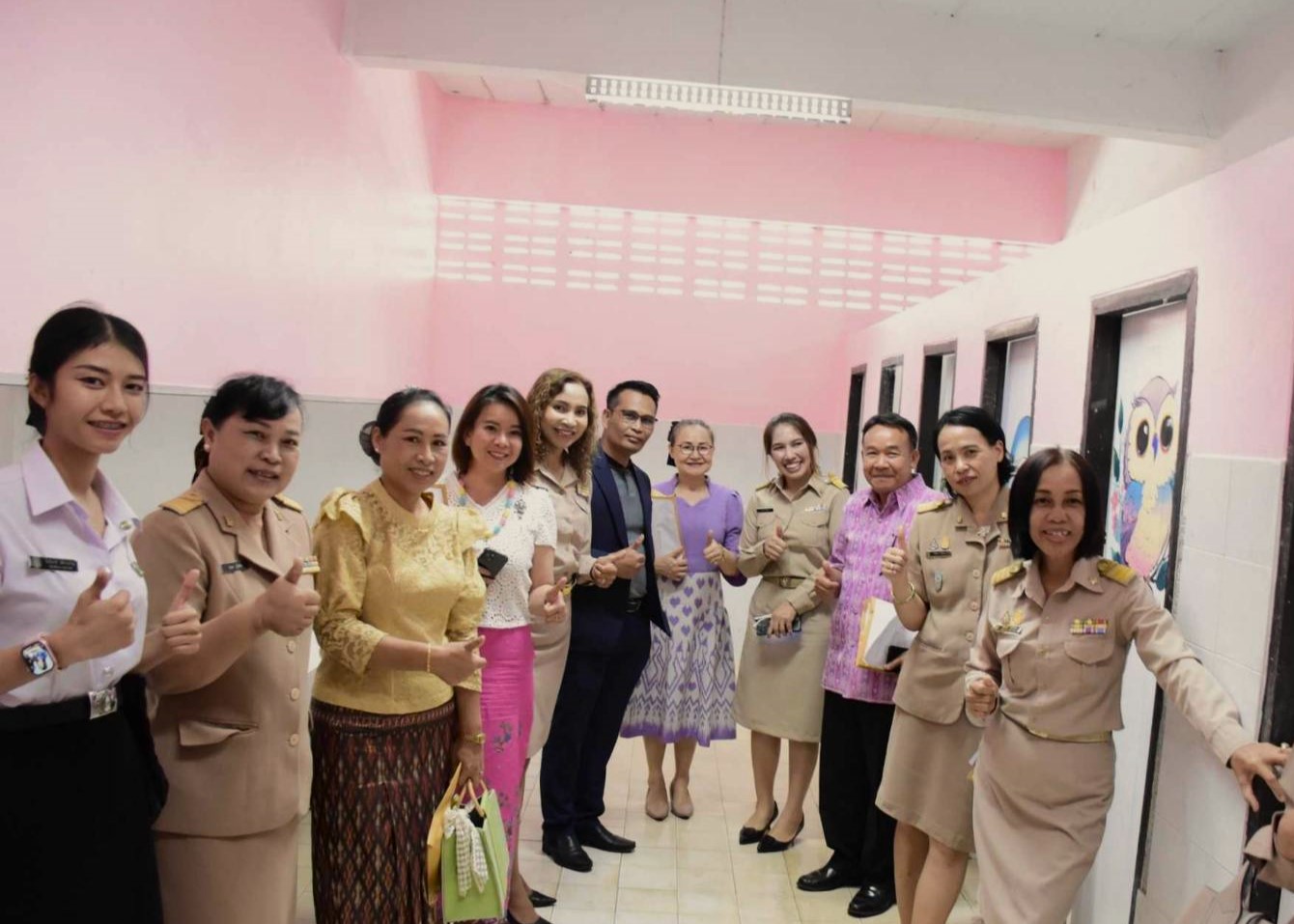 โรงเรียนนางรองพิทยาคม บุรีรัมย์ ขับเคลื่อน "สุขาดี มีความสุข" พัฒนาห้องน้ำรองรับเปิดเทอม