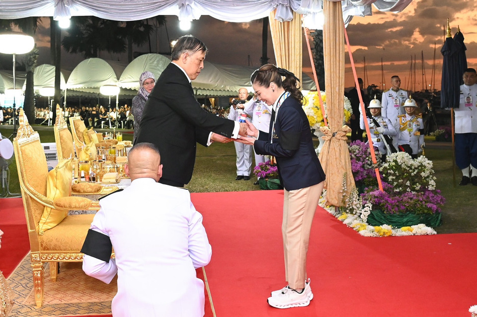 ในหลวง” พระราชทานเหรียญรางวัลการแข่งขันกีฬาเรือใบ ประเภทเรือคีลโบ๊ท SSL 47 “พระราชินี” ทรงรับเหรียญทองประวัติศาสตร์ ซีเกมส์ ครั้งที่ 33 