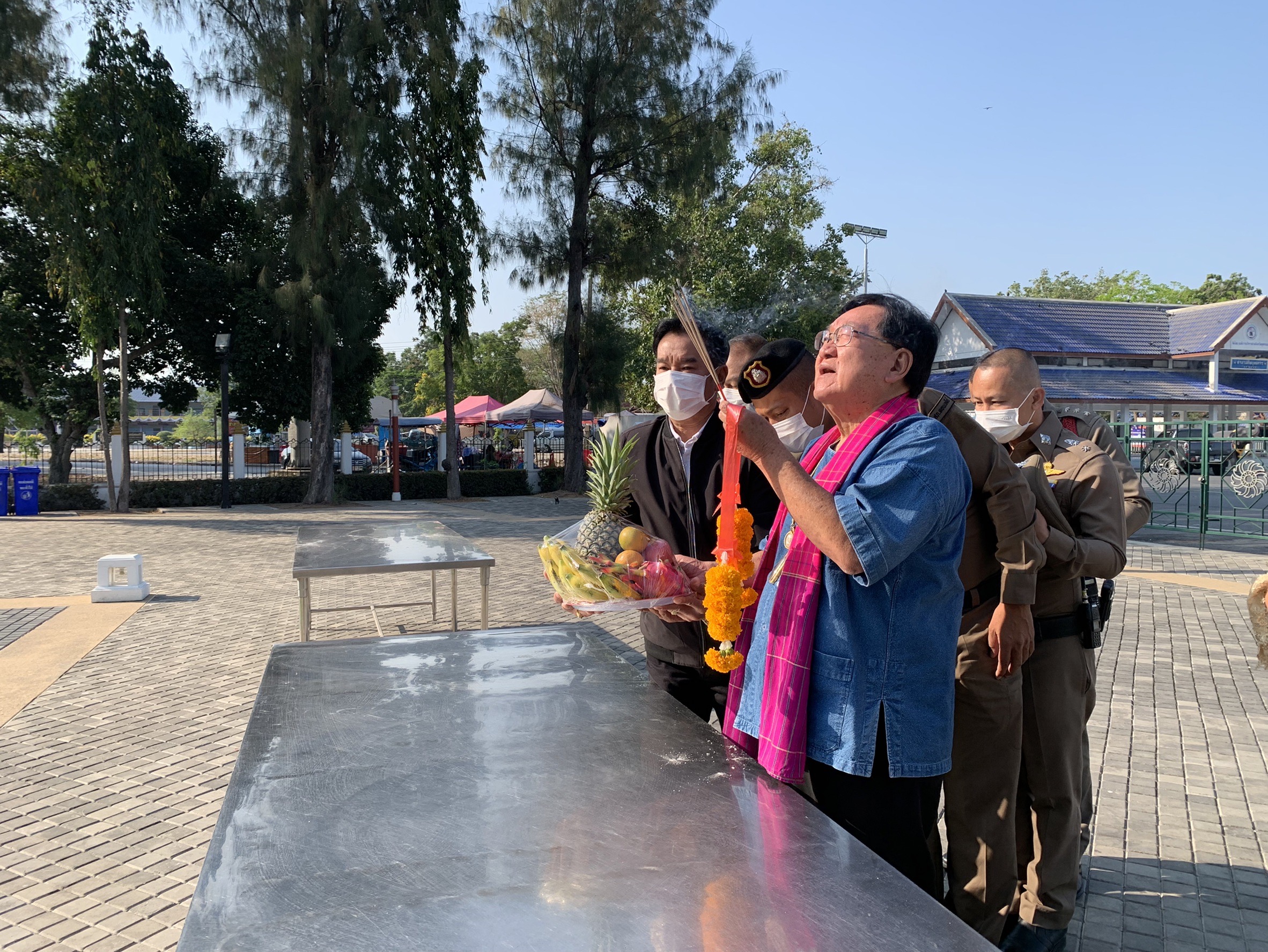 "ประภัตร" เอาฤกษ์เอาชัย สักการะพระบรมราชานุสรณ์ดอนเจดีย์ ขอให้ชทพ.ชนะถล่มทลาย