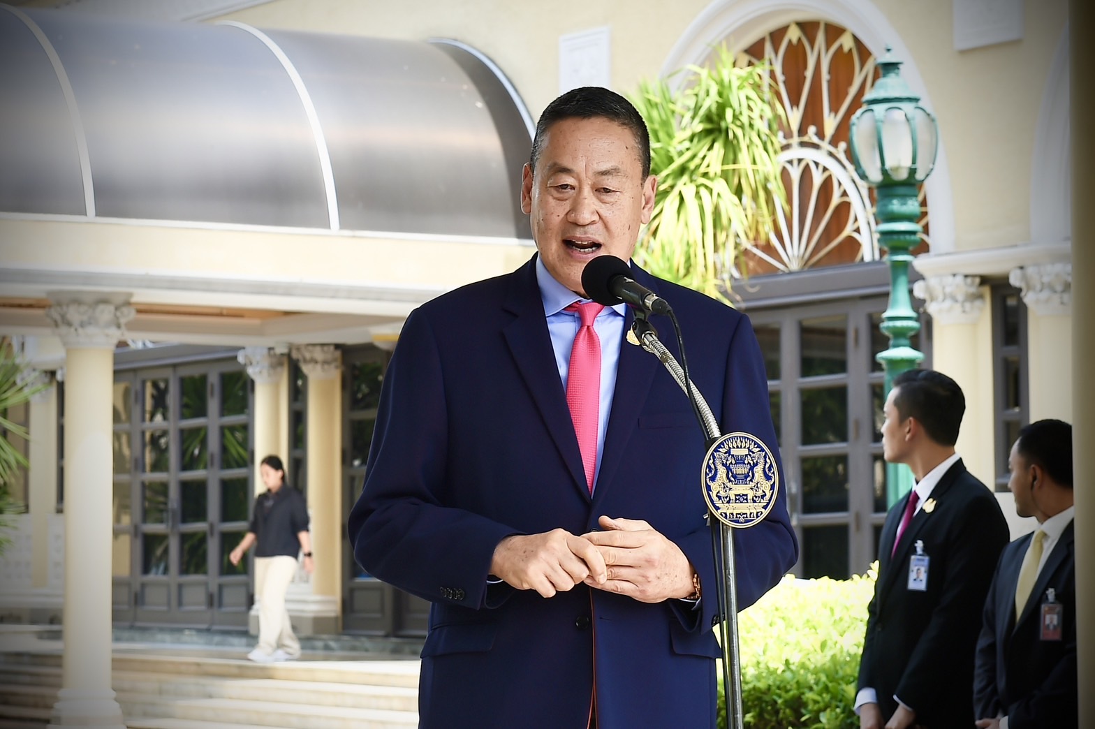 "นายกฯ" ยึดหลักความเป็นจริง ทวงคืนโอกาสเศรษฐกิจประเทศ ครม. เตรียมศึกษาร่าง พรบ.สถานบันเทิงครบวงจรก่อนยื่นสภาฯ