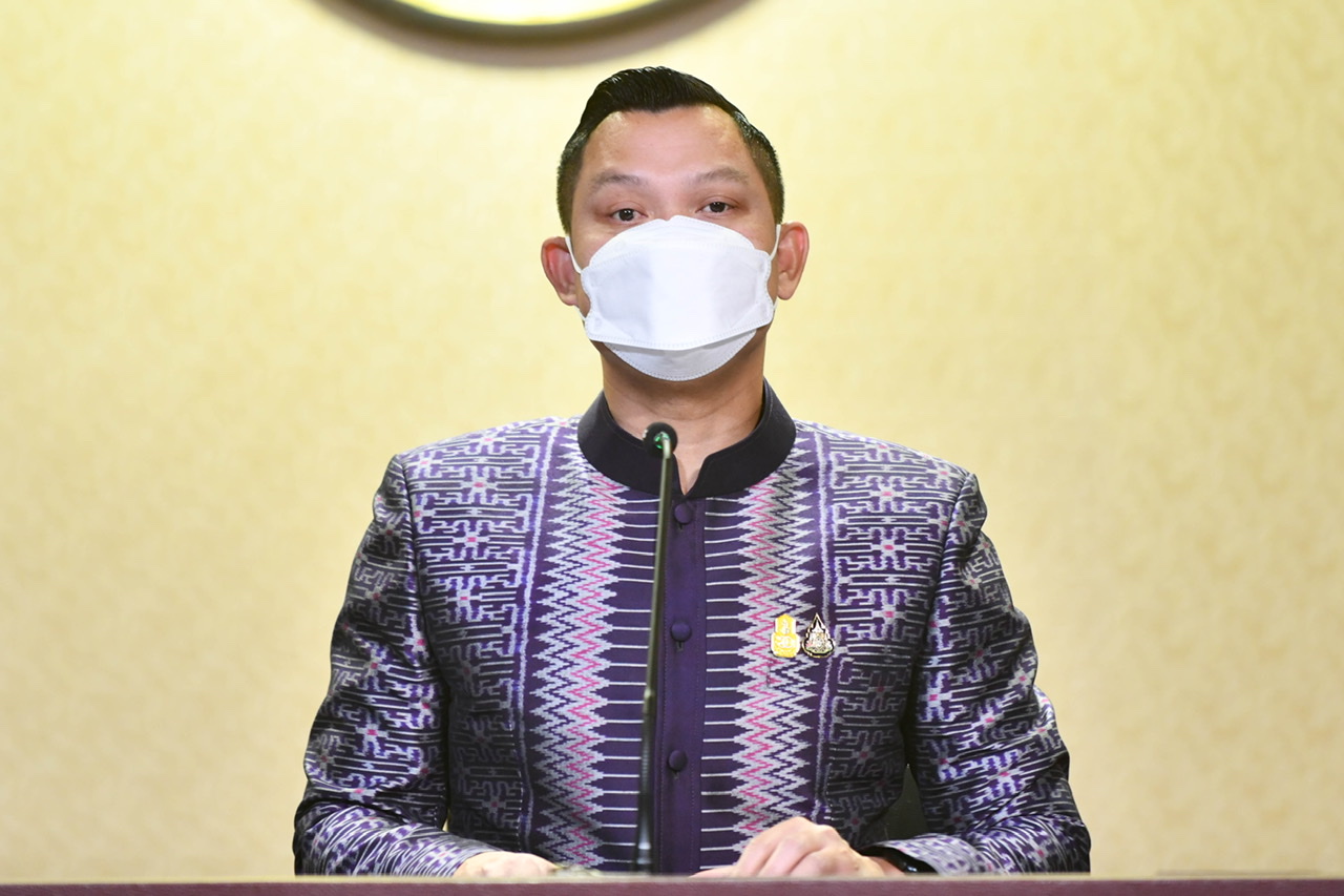 “ธนกร” ย้ำ นายกฯ ให้ความสำคัญการศึกษา พัฒนาคนให้เท่าทันโลก