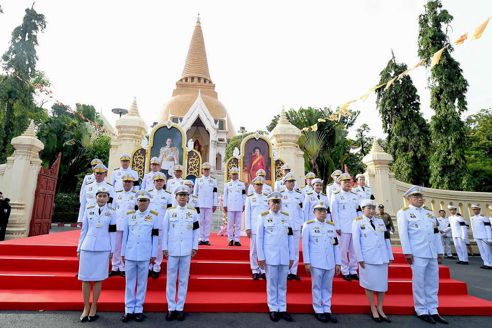 นายกฯ อนุทิน เป็นประธานพิธีเจริญพระพุทธมนต์–ตักบาตร ถวายพระราชกุศล ร.6 ครบรอบ 100 ปี - เจ้าฟ้าเพชรรัตนฯ