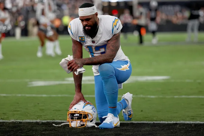 "คีแนน อัลเลน" สร้างตำนาน! รับบอลครบ 1,000 ครั้งเร็วสุดในประวัติศาสตร์ NFL แซงหน้าตำนาน "มาร์วิน แฮร์ริสัน"