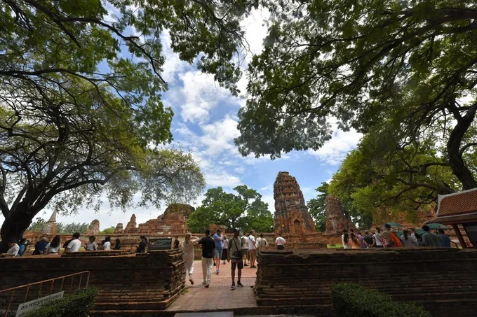 เที่ยวยลวัดงามสถาปัตย์ ไหว้พระปฏิมา 9วัดเมืองกรุงเก่า