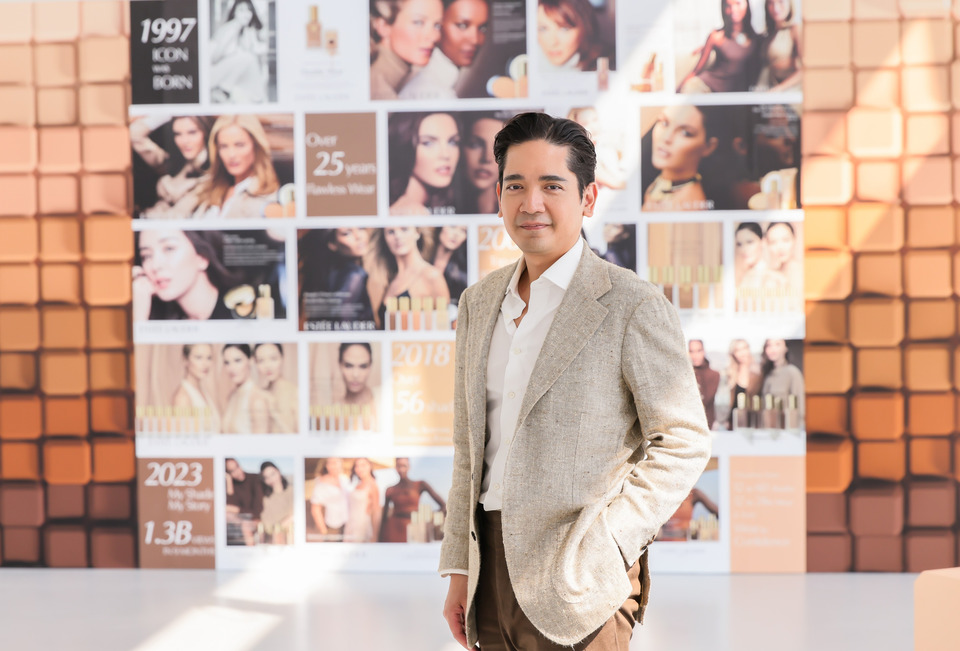 Estée Lauder เปิดตัว Double Wear สูตรใหม่ แมตต์เบาบางขึ้น ทนเดิม เพิ่มความเป๊ะรับอากาศเมืองไทย