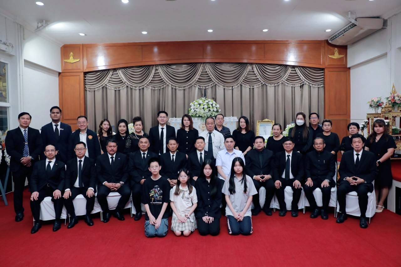 นักการเมือง – แฟนคลับพี่เต้’ ร่วมพิธีสวดพระอภิธรรม ‘บิดามงคลกิตติ์’คืนสุดท้าย เผยพิธีการฌาปนกิจ 18 กุมภาพันธ์นี้  
