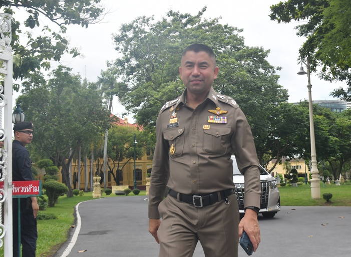 "บิ๊กโจ๊ก" ฟันธง "กำนันนก" ดิ้นไม่หลุด สั่งปราบตำรวจเหิมเกริม