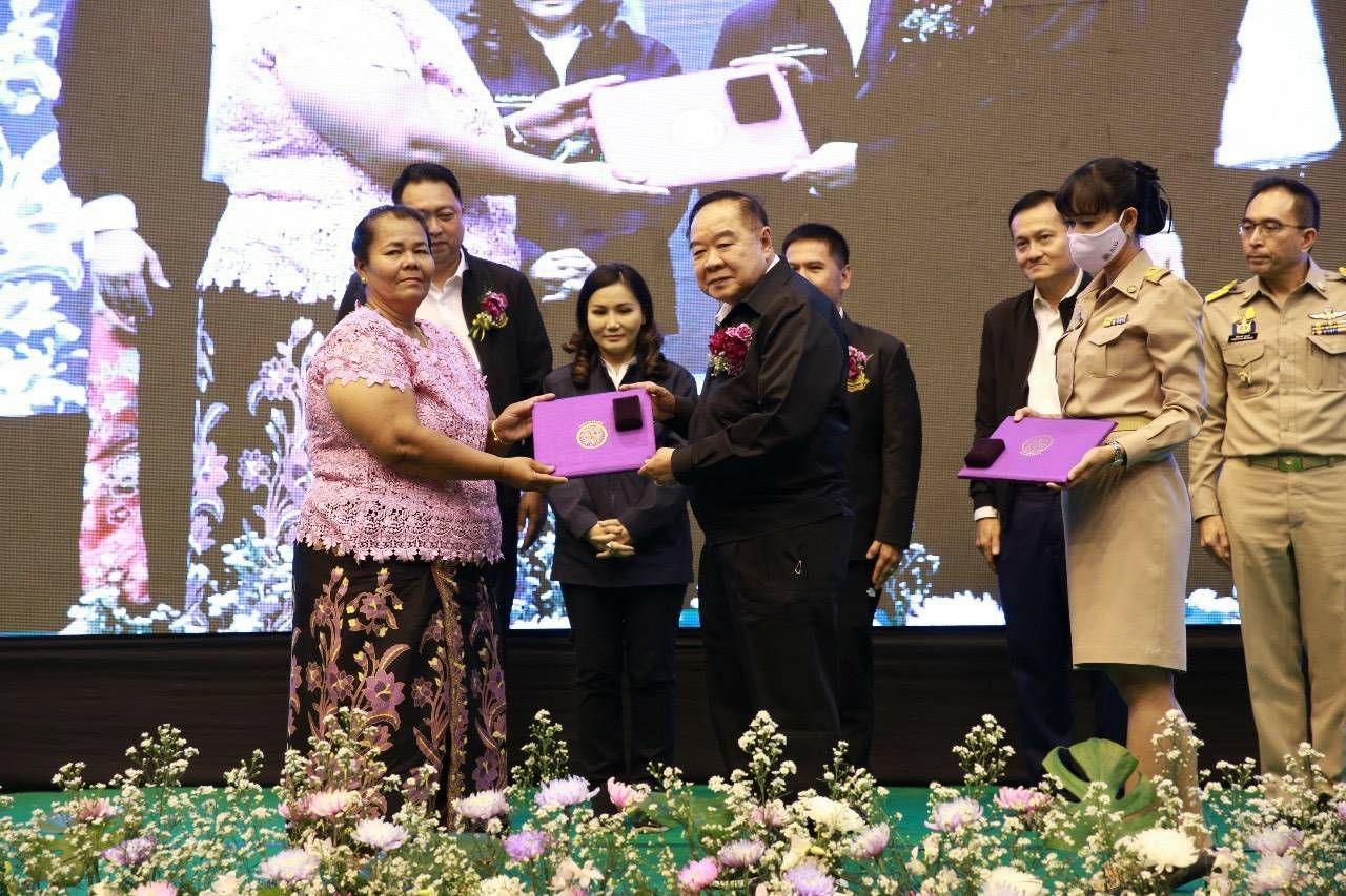 “นฤมล” เยือนภูเก็ตเดินหน้าพัฒนาแรงงาน หนุนเศรษฐกิจการท่องเที่ยว สู้วิกฤตโควิด-19