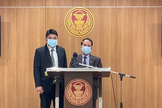 " โกวิทย์" ชี้ร่างแก้รธน. "ฉบับปชป." ไม่ครบถ้วนสมบูรณ์ แนะส่งศาลรธน.วินิจฉัยก่อนกมธ. เดินหน้าต่อ  