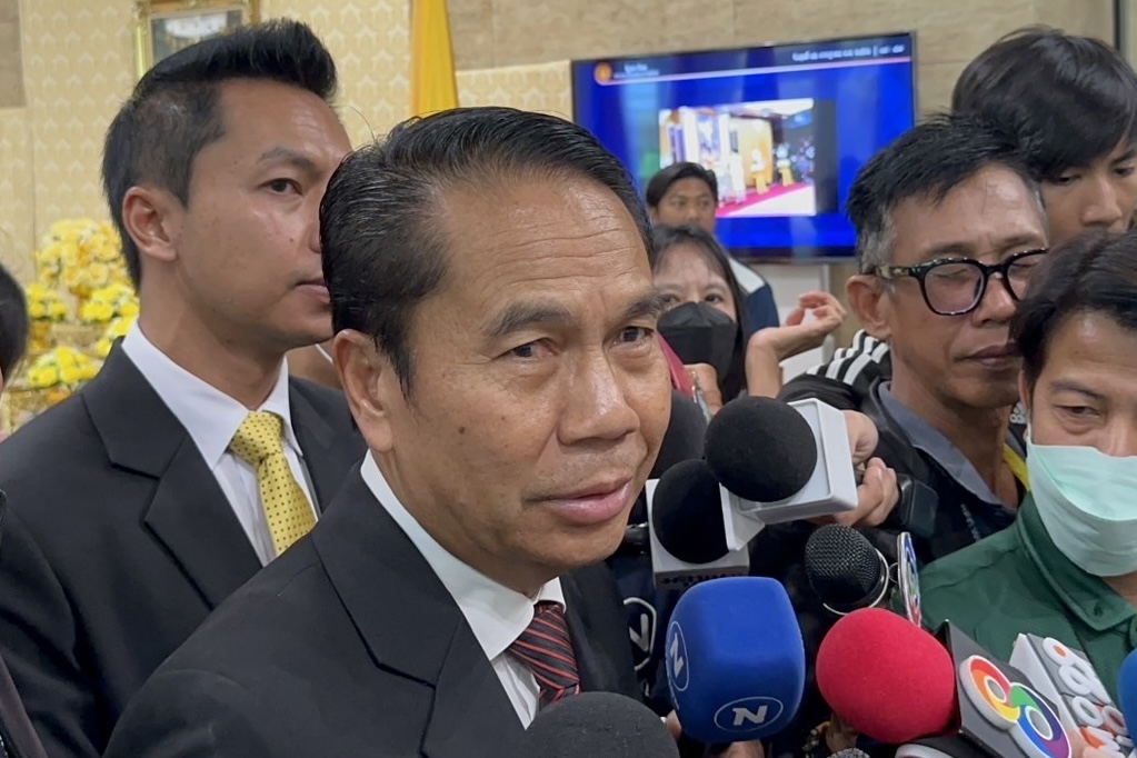 “สุทิน” ไม่เชื่อ ลือแจกกล้วยส.ส.-ส.ว. ชี้โหวต “นายกฯ” กี่รอบอยู่ที่ดุลพินิจ “ปธ.รัฐสภา”