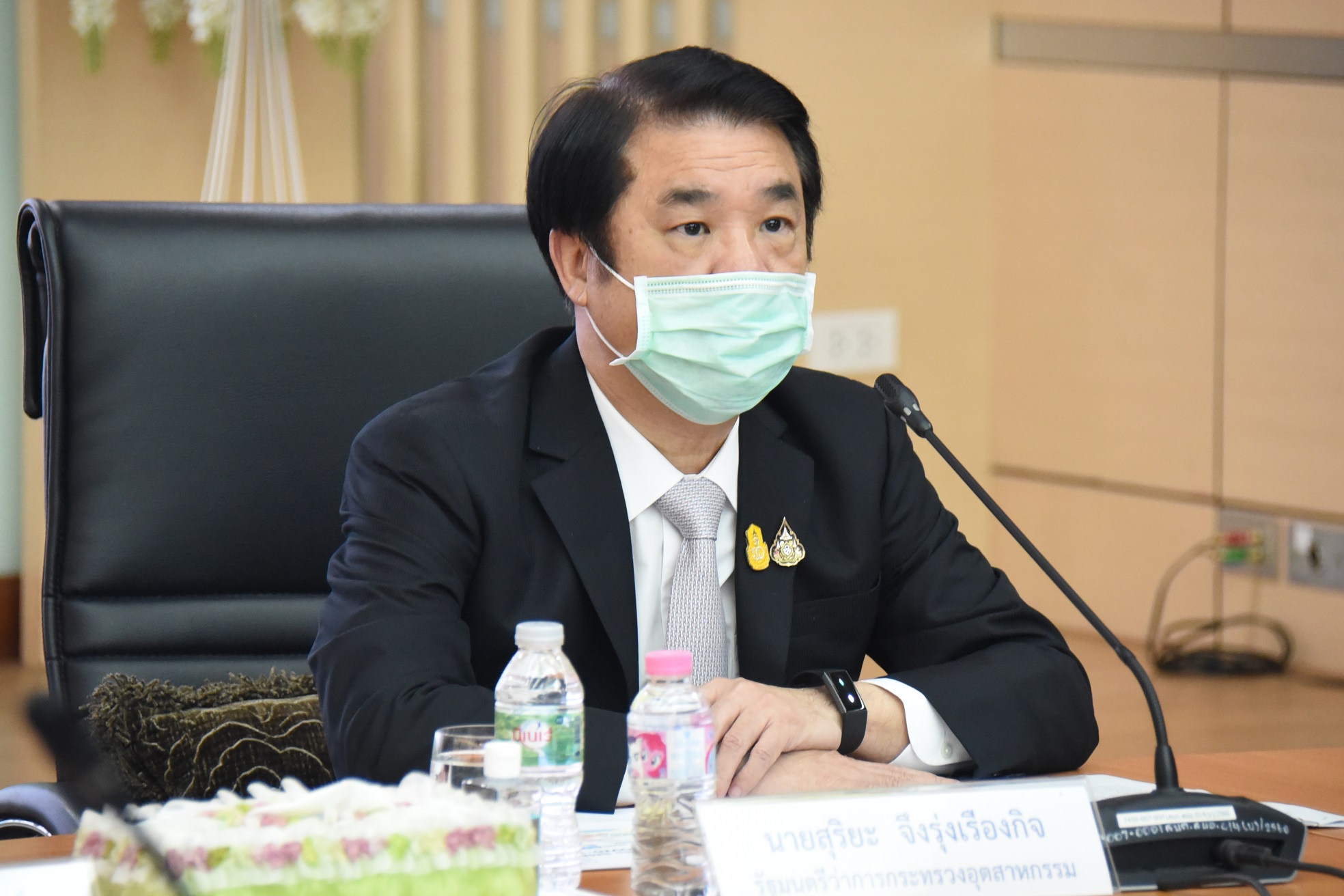 "ก.อุตฯ" เผยผลกระทบค่าเงินบาทอ่อนส่งผลบวกต่อ ศก.อุตฯไทย แนะผู้ประกอบการบริหารความเสี่ยงใช้วัตถุดิบทดแทนการนำเข้า    