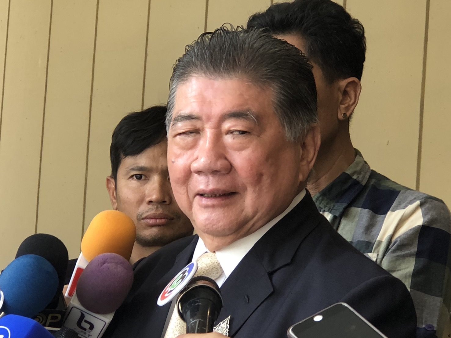 “ภูมิธรรม” ยันไม่มี “ทักษิณ” ร่วมวงทานข้าว เผยคุย “เศรษฐา” เตรียมเดินทางไป จ.จันทบุรี  ปัด “หมอมิ้ง” นำรายชื่อครม.ใหม่ไปหารือ 