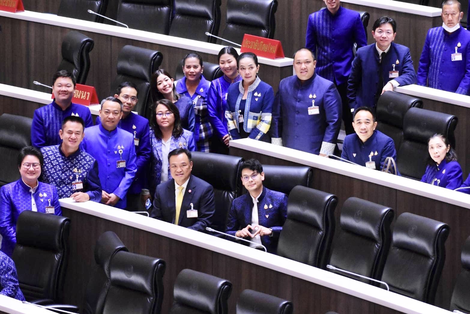 อ๊ะยังไง! "ภท." งดออกเสียง 65 คน เห็นด้วยกับสว.แก้ประชามติ 2 ชั้น